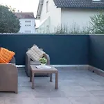 Joli En Rdc Dans Maison Neuve