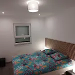 Joli En Rdc Dans Maison Neuve