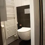 Joli En Rdc Dans Maison Neuve Lejlighed *