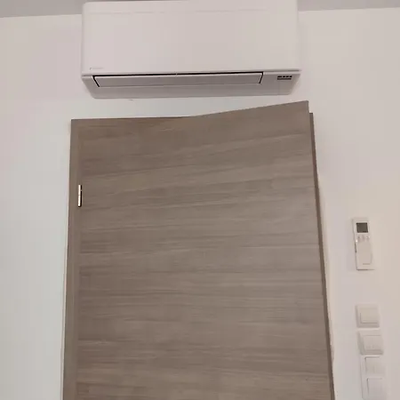 Apartman Joli En Rdc Dans Maison Neuve