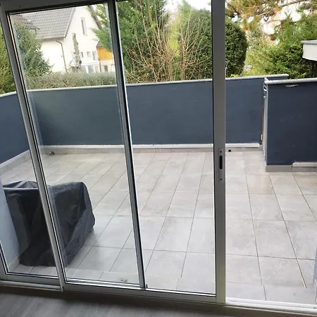 Joli En Rdc Dans Maison Neuve Apartman *
