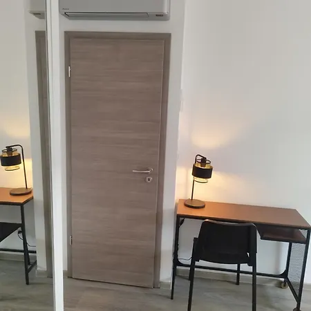 Apartman Joli En Rdc Dans Maison Neuve *