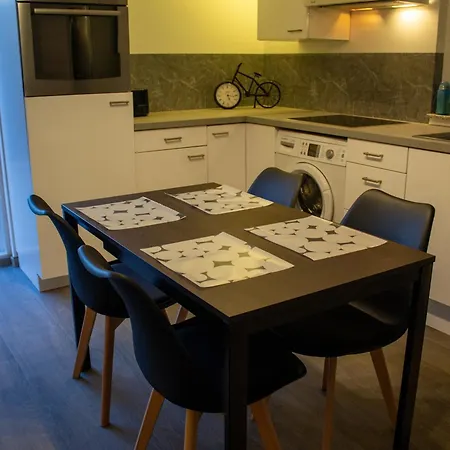 Apartman Joli En Rdc Dans Maison Neuve *