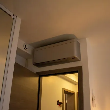 Joli En Rdc Dans Maison Neuve