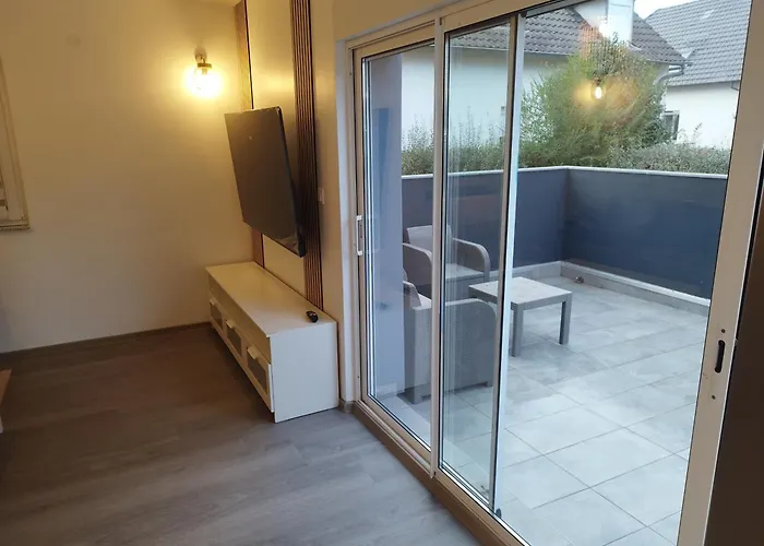 Joli En Rdc Dans Maison Neuve Lejlighed *