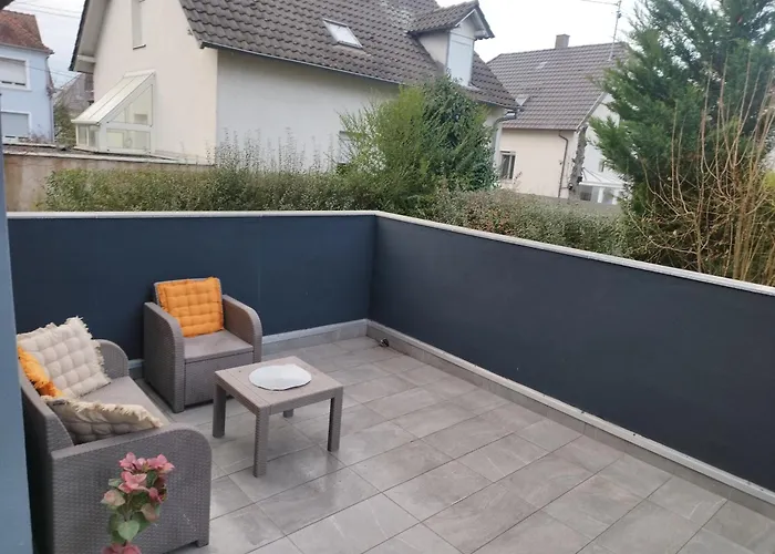 Lejlighed Joli En Rdc Dans Maison Neuve *