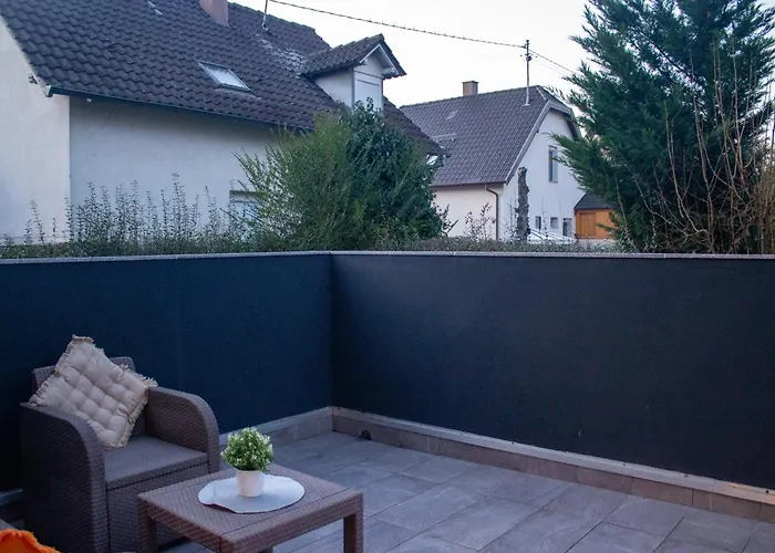 Joli En Rdc Dans Maison Neuve Lejlighed *