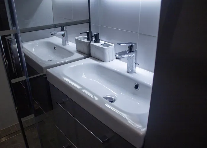 Joli En Rdc Dans Maison Neuve Lejlighed Mundolsheim