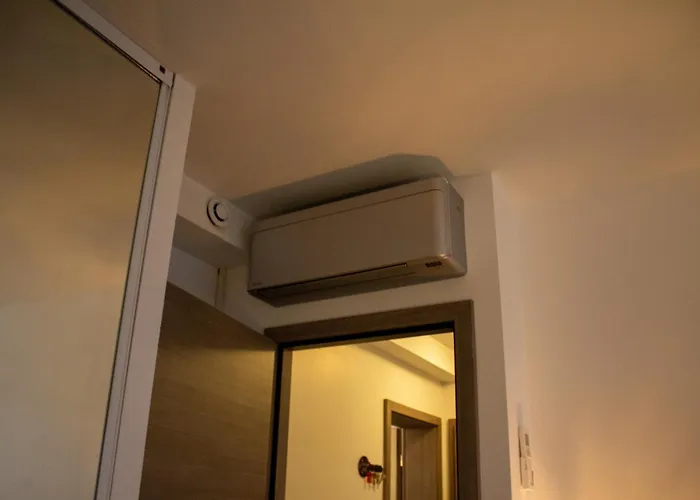 Joli En Rdc Dans Maison Neuve